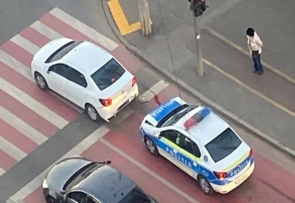 Autospecială a Poliției implicată într-un accident la Galaţi