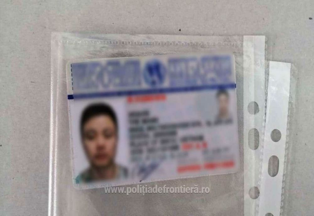 Vietnamez cu permis de conducere fals, descoperit de poliţiştii de frontieră gălățeni