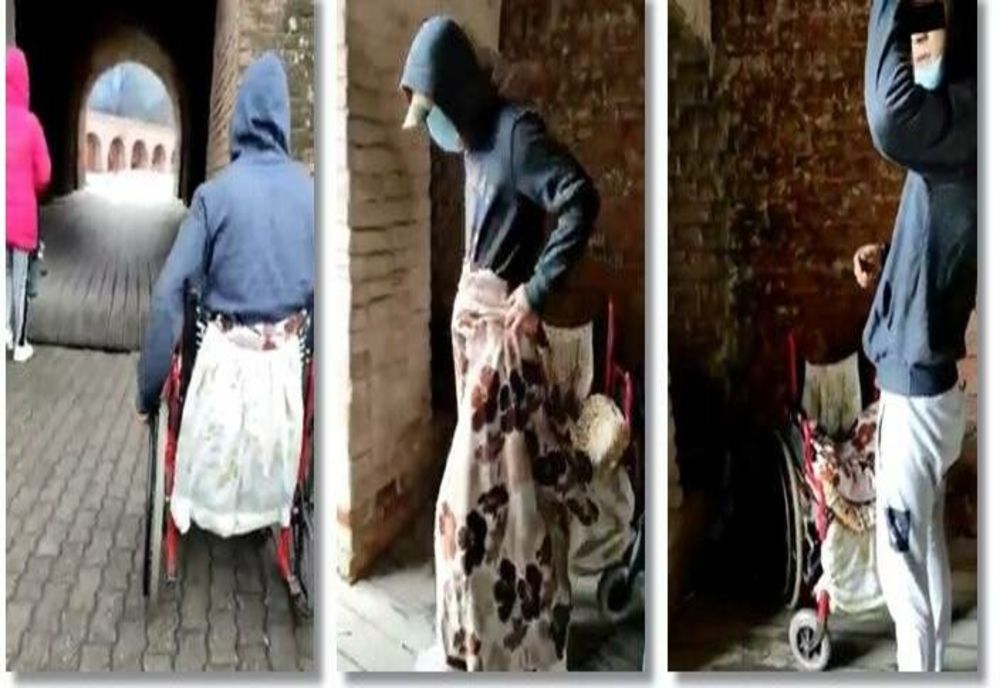 Cerșetor din județul Galați, într-un scaun cu rotile, perfect sănătos, prins de politiștii locali cerșind în zina Gării de Nord din Timisoara