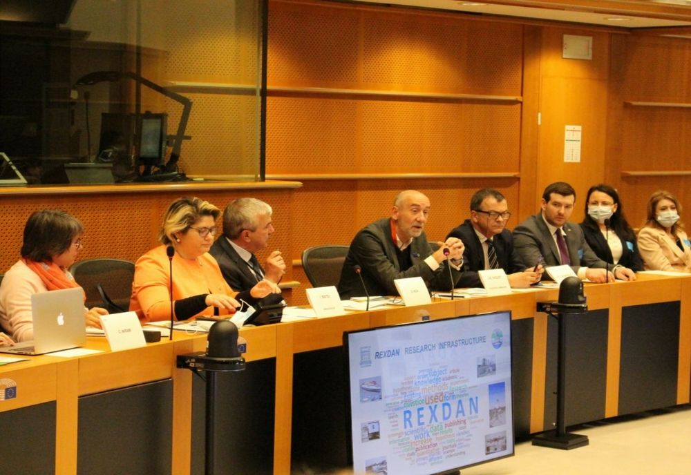 Universitatea „Dunărea de Jos” din Galați este prima universitate din România care prezintă un proiect în Parlamentul European