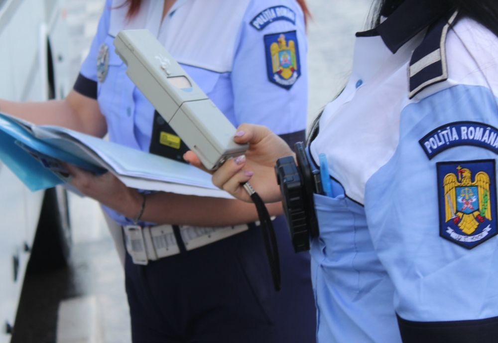 Dosare penale pentru trei conducători auto depistați băuți la volan