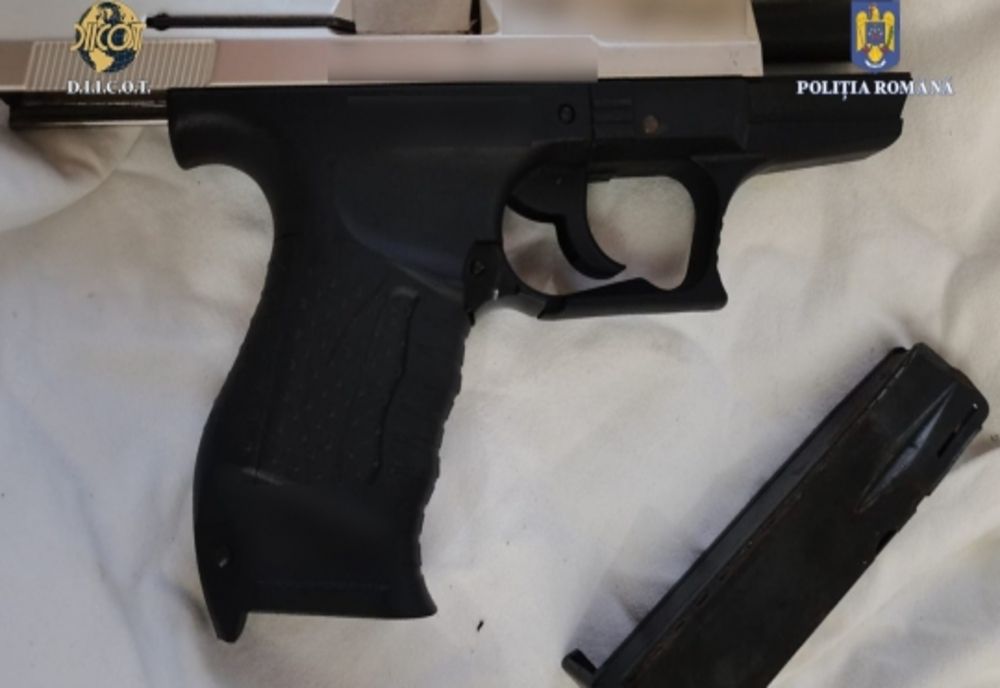 Percheziții în Galați într-un dosar de trafic de persoane și spălare de bani