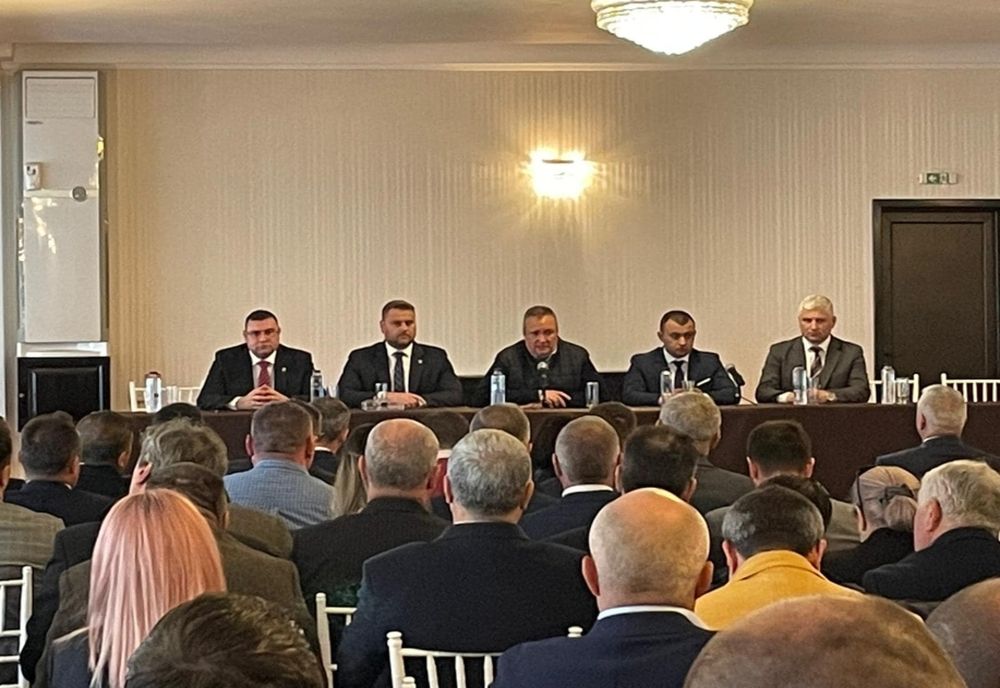 Nicolae Ciucă s-a întâlnit cu primarii și consilierii liberali din județele Brăila, Galați și Buzău