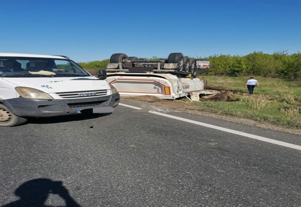 Incident rutier pe DN 24, soldat doar cu pagube materiale