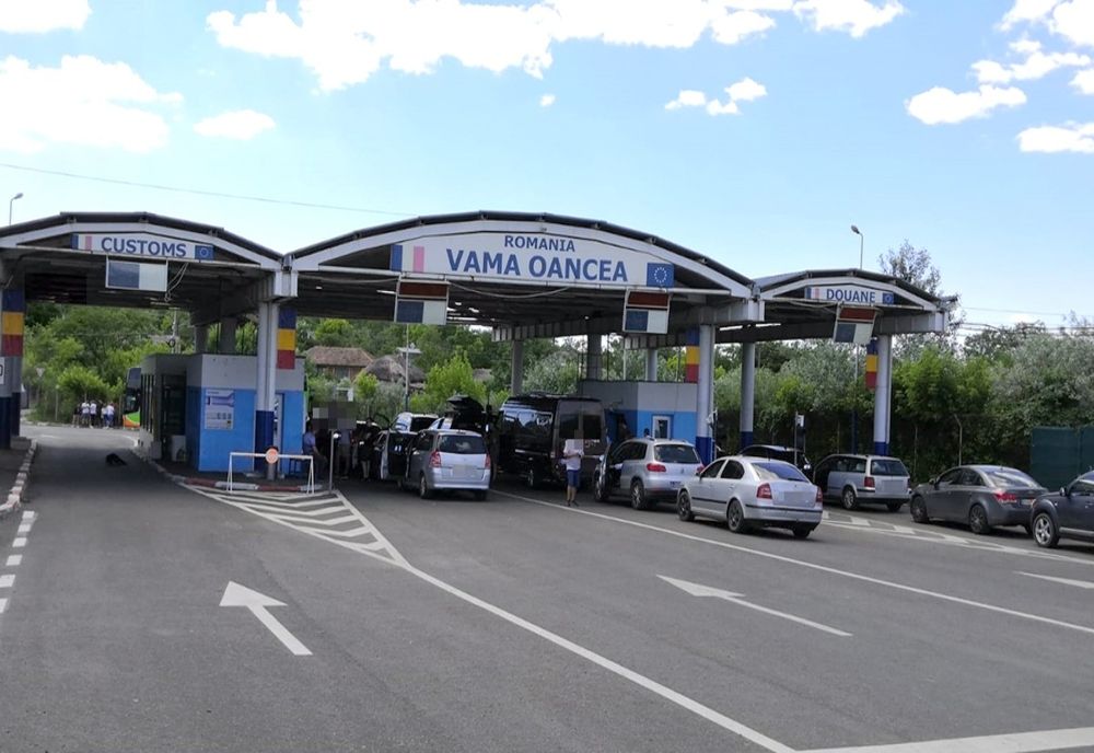 Traficant de migranţi căutat de autoritățile din Austria şi România, depistat la controlul de frontieră în Oancea