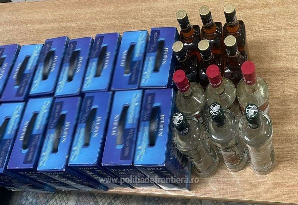 Băuturi spirtoase ascunse în bagaje, descoperite la Punctul de Trecere a Frontierei Galați rutier