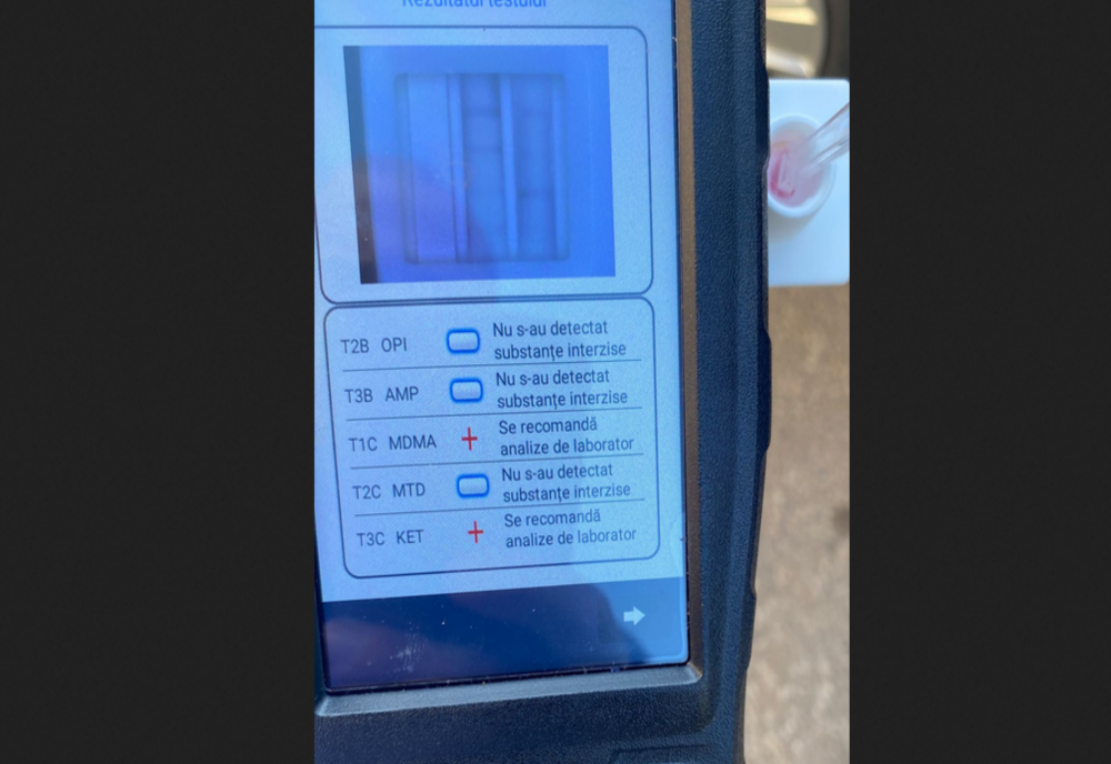 La volan, fără permis, dar sub influența alcoolului și a substanțelor psihoactive