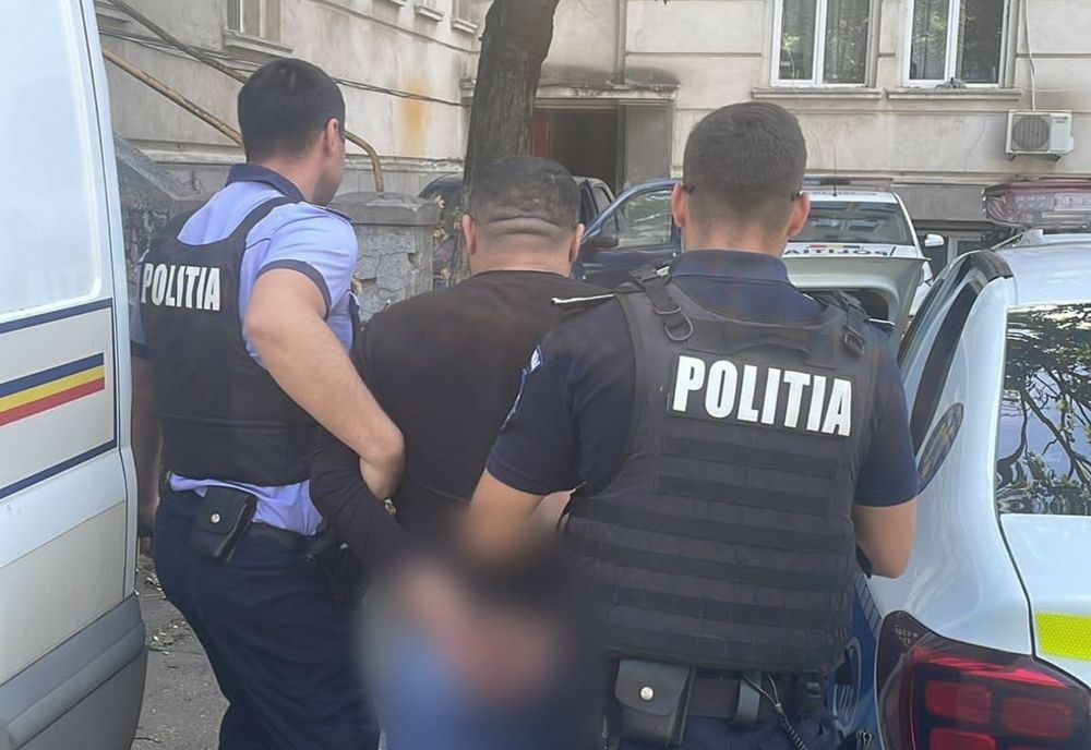 Reținut pentru încălcarea ordinului de protecție, violență în familie și furt