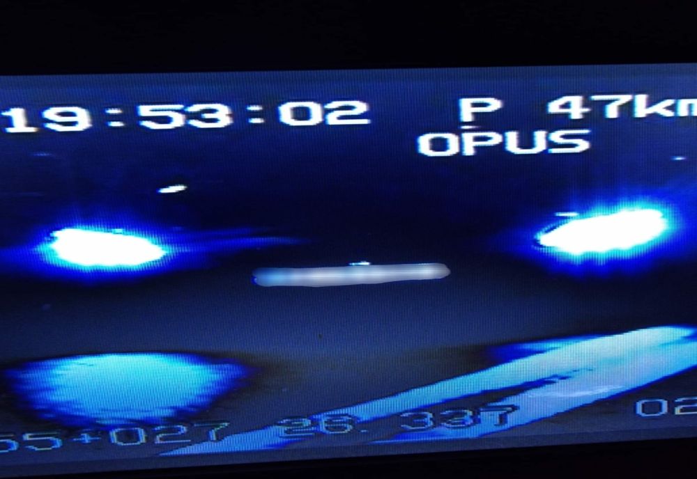 Vitezoman inconștient și cu tupeu. A fugit de polițiștii după ce a fost înregistrat cu viteza de 125 km/h în municipiul Tecuci și cu 185 km/h pe DN25, între Tecuci și Drăgănești