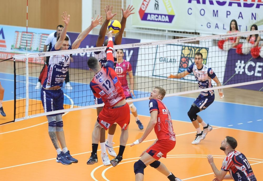 Arcada Galaţi învinsă cu 0-3 de Volley Piacenza în faza play-off a Cupei CEV