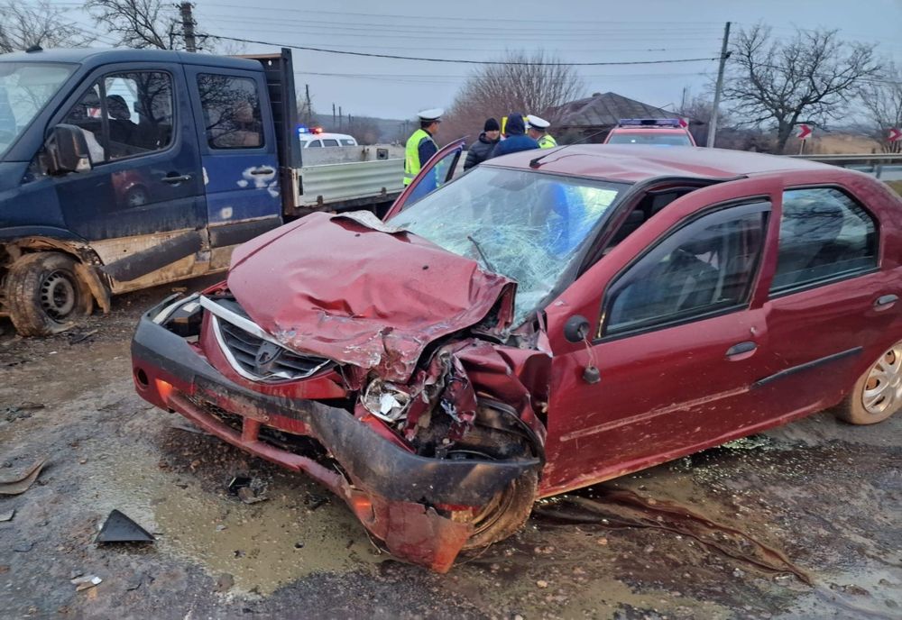 O femeie de 70 de ani rănită într-un accident pe DJ 251, în interiorul localității Cuza Vodă, din județul Galați, a murit la spital