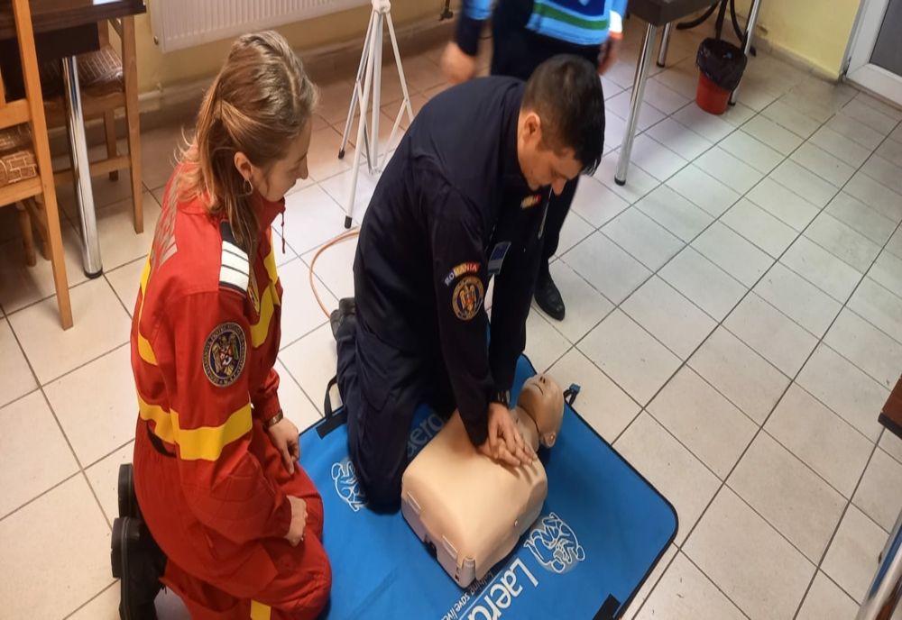 Jandarmii gălățeni se instruiesc pentru acordarea primului ajutor