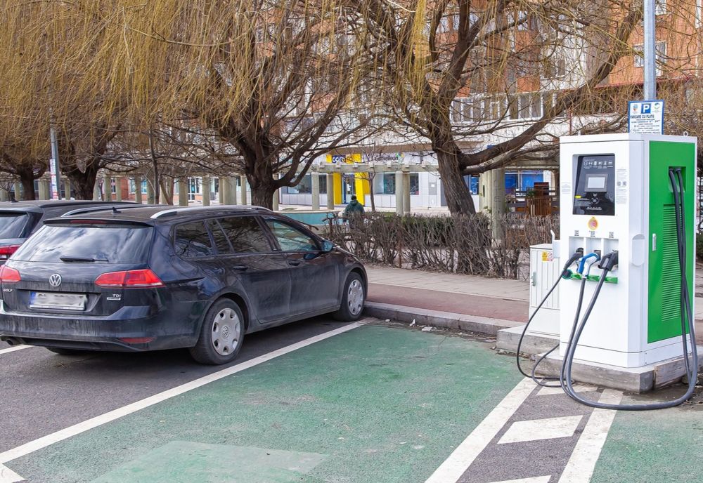 Noi stații pentru mașinile electrice, puse în funcțiune