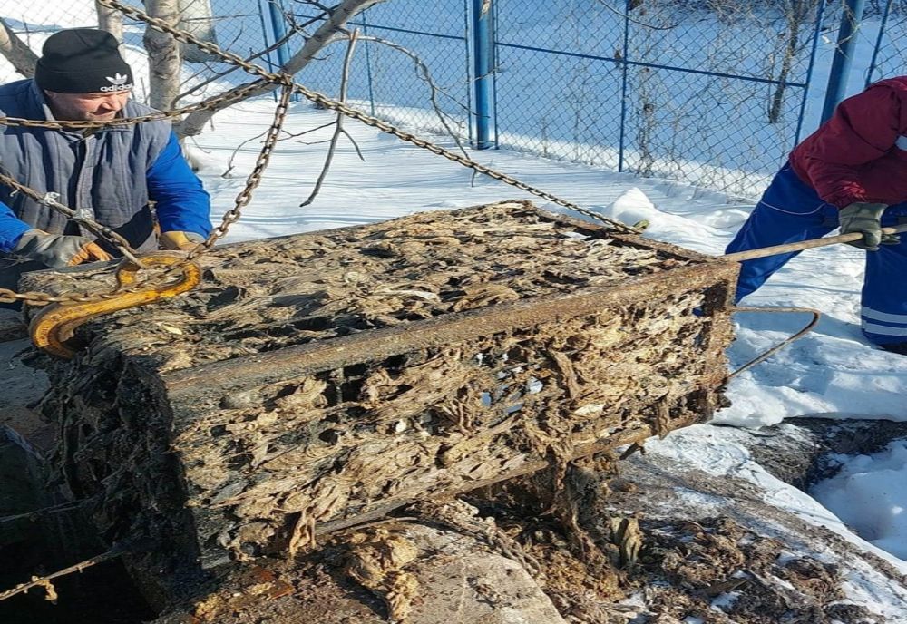 Locatarii din blocurile de pe Drumul de Centură al Galațiului sunt avertizați că ”Toaleta nu este coș de gunoi”