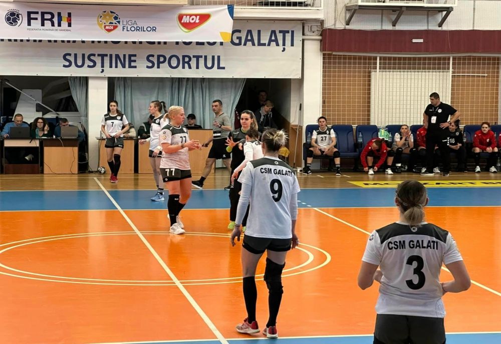 Handbalistele de la CSM Galați au fost învinse la Bistrița la 10 goluri diferență