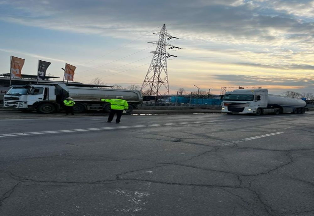 Acțiune a polițiștilor rutieri gălățeni pentru combaterea activităților ilicite săvârșite de conducătorilor de autovehicule de transport mărfuri și persoane