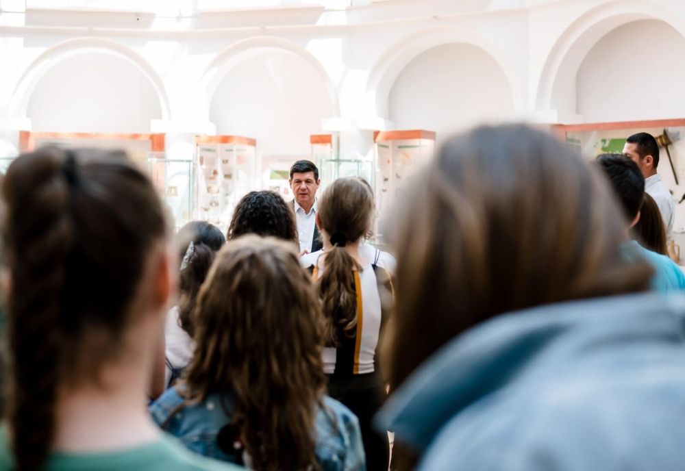 Mii de elevi din judeţul Galați vor vizita gratuit muzeele din subordinea Consiliului Județean