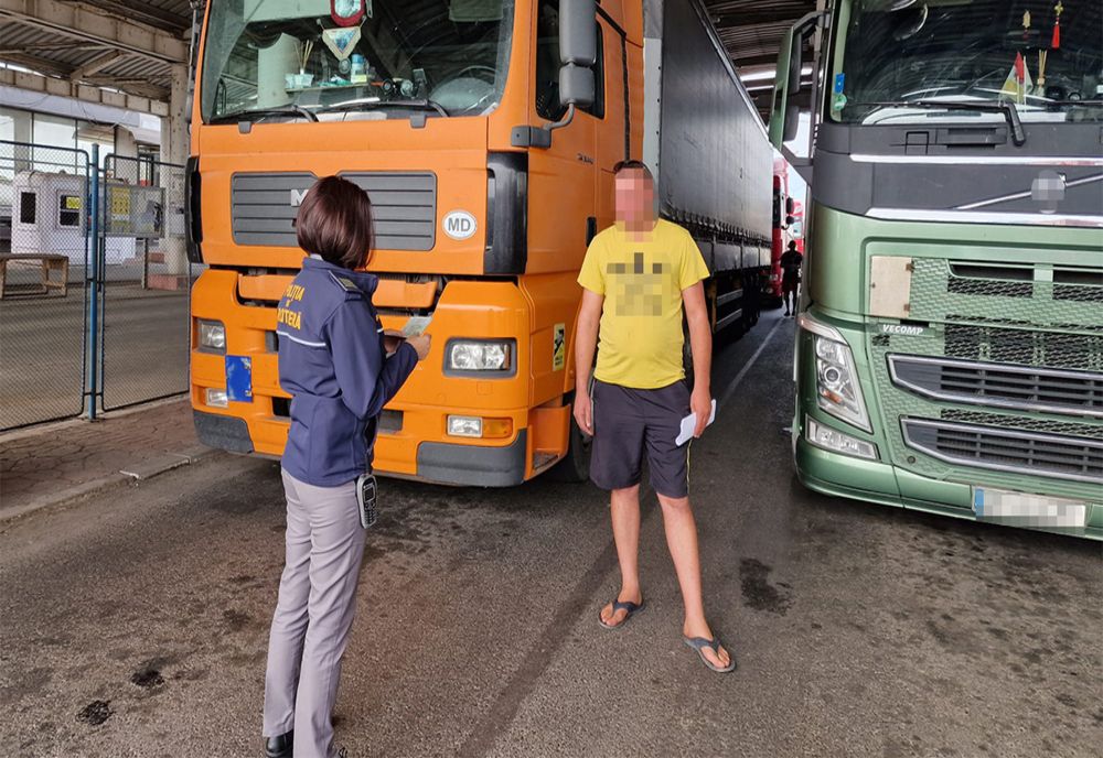 Un cetățean ucrainean a prezentat la controlul de frontieră o asigurare tip Carte Verde falsă
