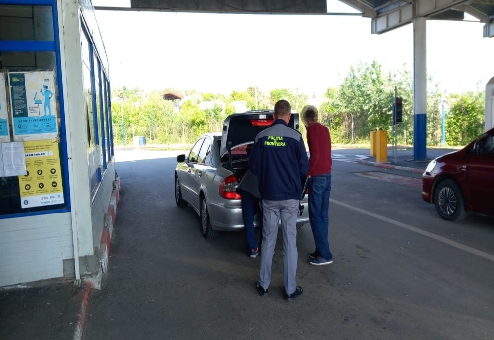 Ucrainean cu permis de conducere fals la control de frontieră