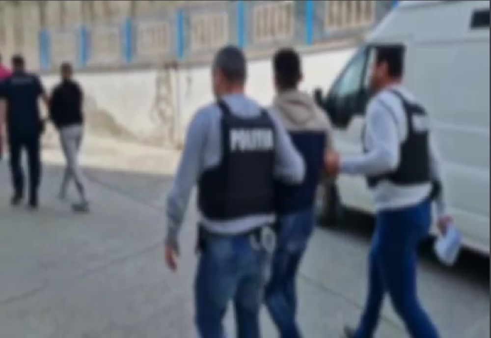 Reținut de polițiști pentru conducerea unui vehicul fără permis de conducere și conducerea unui vehicul sub influența substanțelor psihoactive