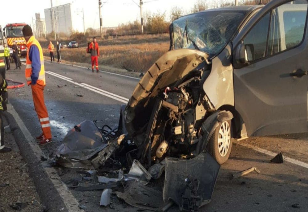 Accident grav la Galați - A fost activat planul roșu de intervenție - Trei persoane au murit și opt sunt grav rănite