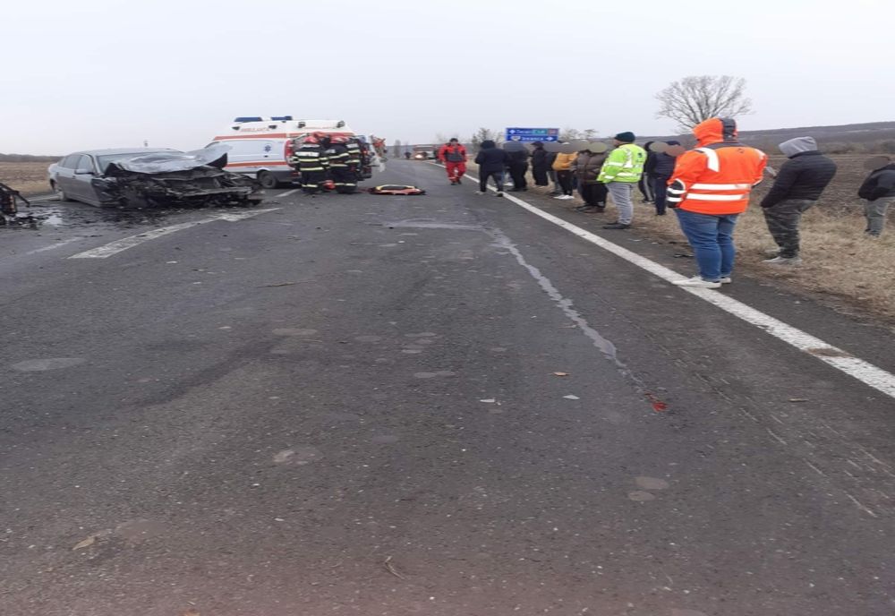 Accident cu 3 victime pe DE 581 (DN 24), în zona intersecției cu DC 88