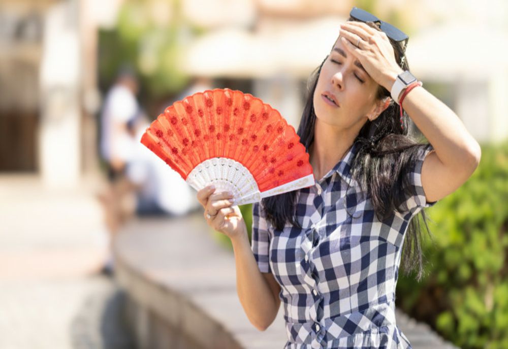 MĂSURI DE URGENȚĂ PENTRU VALUL DE CANICULĂ. MINISTERUL SĂNĂTĂȚII ACTIVEAZĂ PLANUL NAȚIONAL DE INTERVENȚIE