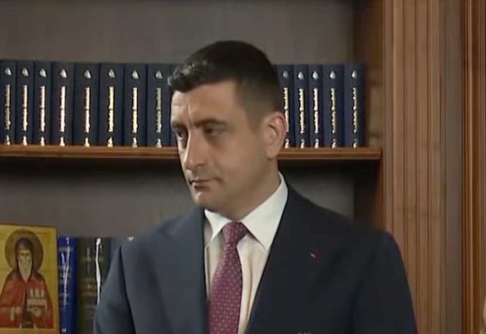 GEORGE SIMION, AVERTISMENT DUR: „ORICE CREȘTERE DE TAXE ÎNSEAMNĂ RECESIUNE”