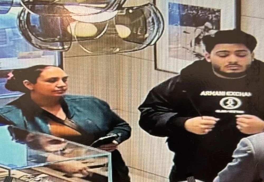 Român urmărit internațional pentru furt, prins în SUA! Acționa sub numele de David Beckham