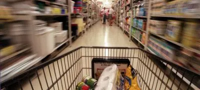 Salariul minim nu mai acoperă nici cheltuielile de bază