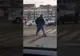 Doi pietoni, bătuţi pentru că au traversat neregulamentar