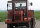 Un tractorist, spulberat de o maşină la coborârea de pe utilaj