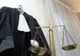 Licențiați în drept și specializați în încălcarea legii - ce au făcut doi avocați și un executor judecătoresc?