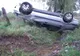 A pierdut controlul volanului și s-a răsturnat cu mașina