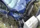 O șoferiță de 25 de ani a intrat cu mașina într-un cap de pod  