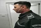 Un poliţist local a ajuns la spital după ce a fost lovit în cap cu un obiect aruncat de la geamul unui bloc din oraşul Galaţi  