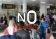 Un gălățean și-a lovit soția pe aeroportul din Cluj, chiar în fața copiilor