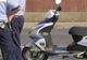 Bărbat de 57 de ani conducea un moped neînmatriculat și nu avea nici permis