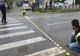 A lovit o adolescentă pe trecerea de pietoni și a părăsit locul accidentului